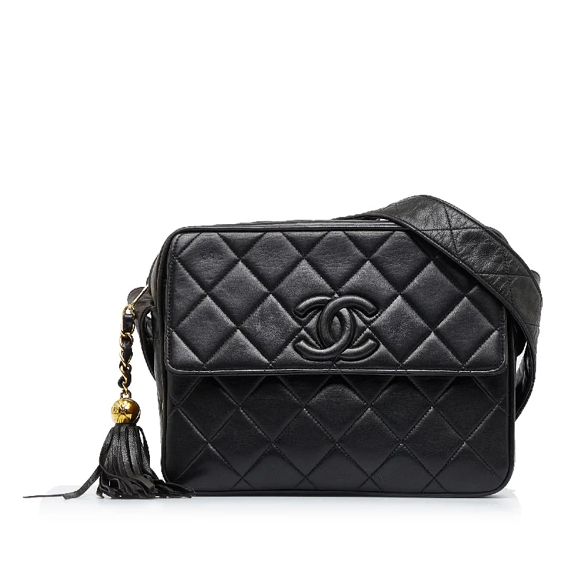 Chanel CC Matelasse Tassel Camera Bag (SHG-Emp6IH)