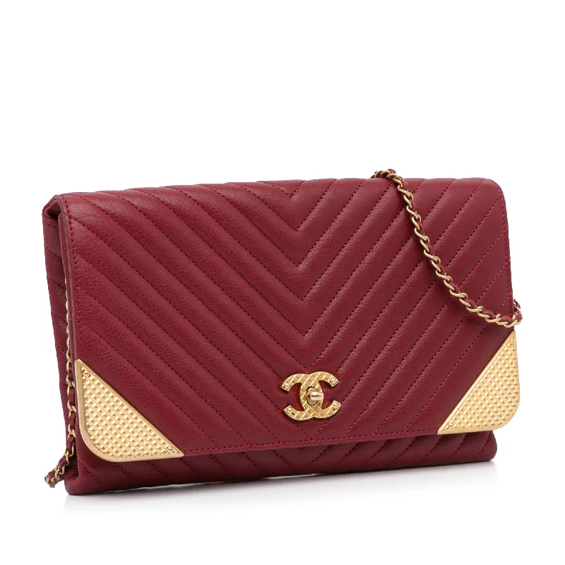 Chanel Rock Corner Chevron Flap Bag (xAzd8d)