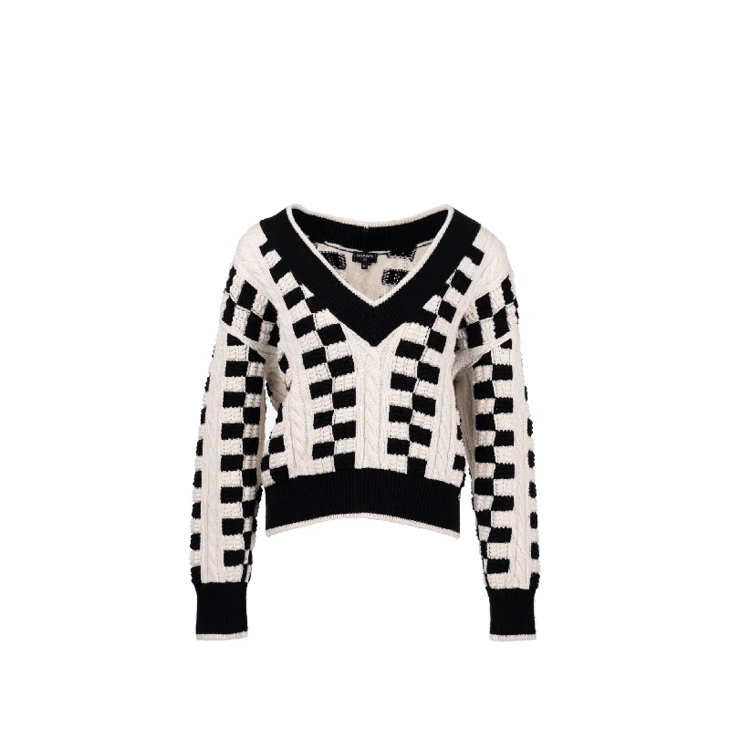 CHANEL Size 40 Sweater Cashmere Black/ White