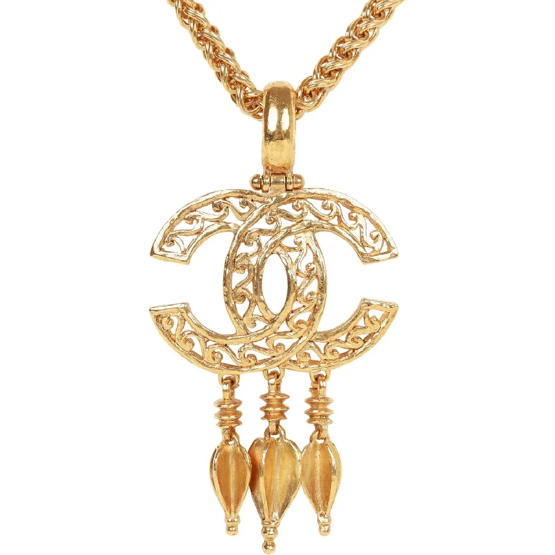 Vintage Chanel Gold Plated Fringe CC Pendant Necklace