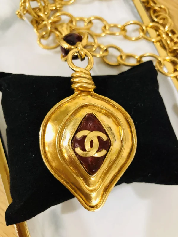 Chanel Gold Metal Necklace