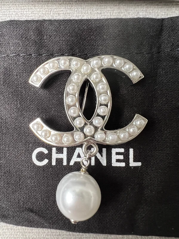 Chanel Pearl Studded CC Brooch with Drop Pearl